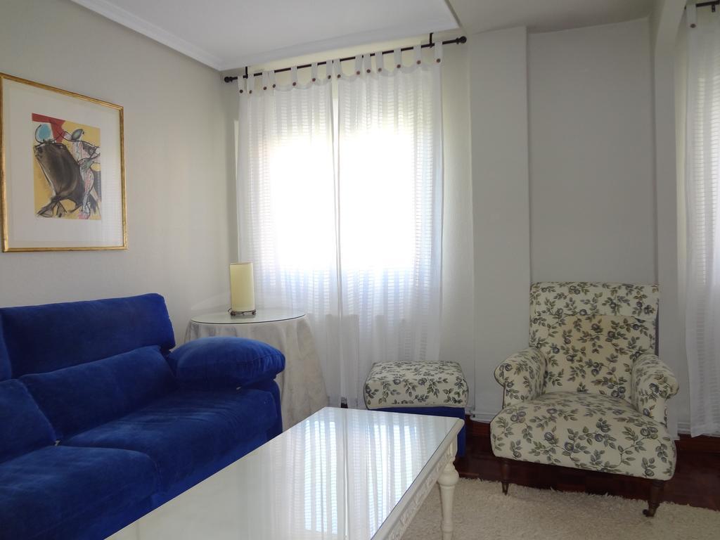 فندق سانتاندرفي  Sunny Apt Close To University With Parking And Wifi المظهر الخارجي الصورة